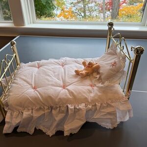 American Girl Doll vintage "brass" bed - Samantha's